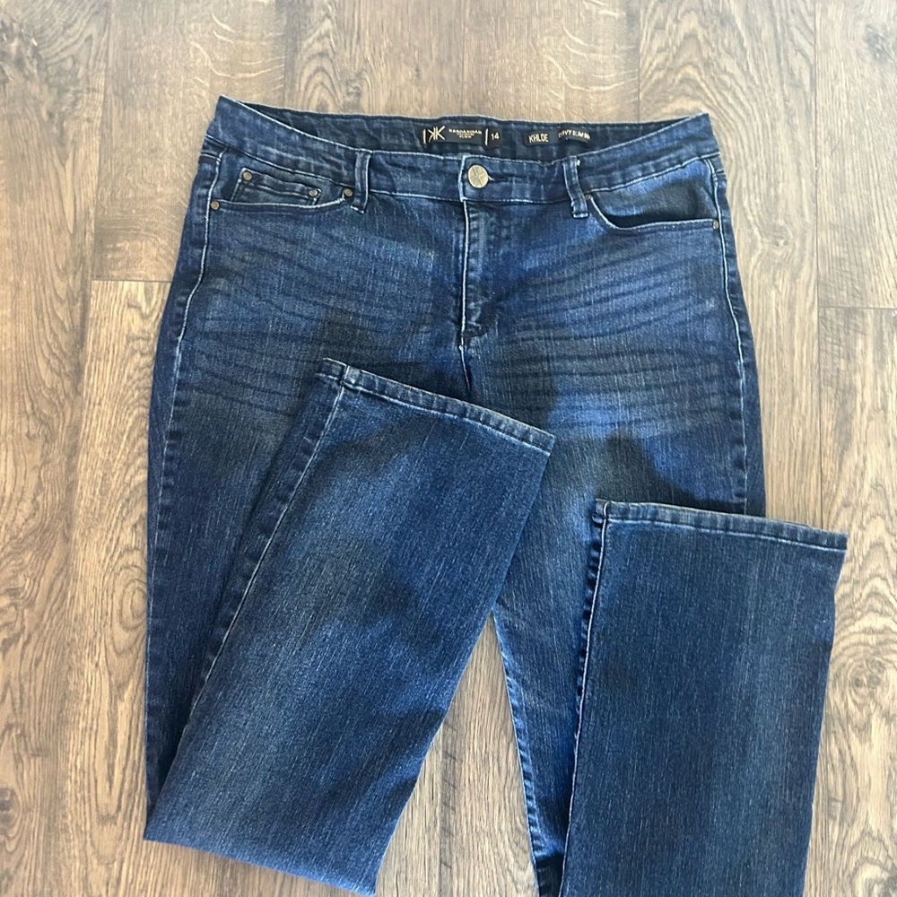 KARDASHIAN PREMIUM DENIM “KHLOE CURVY SLIM BOOT” dark wash jeans